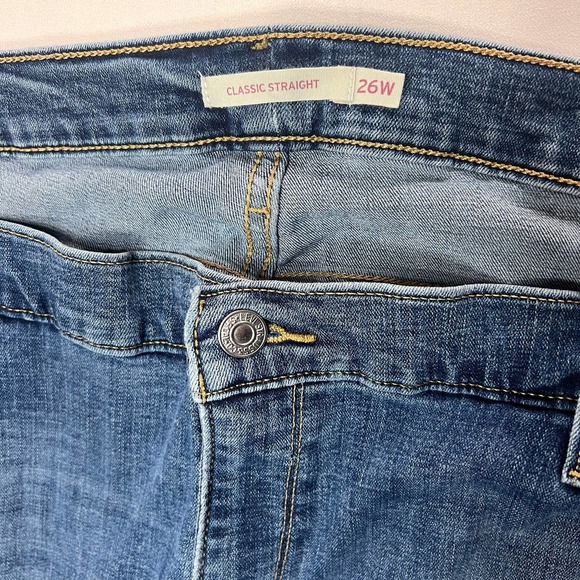 LEVI'S Women's Classic Fit Straight Jeans Denim Size 26W - Picture 6 of 10